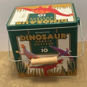 Williams Sonoma Dinosaur Cookie Cutters Set of 10 In Tin Box